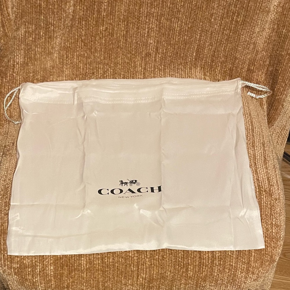 NEW MEDIUM-2  COACH AUTHENTIC DUST BAG (measured  BELOW the drawstring)